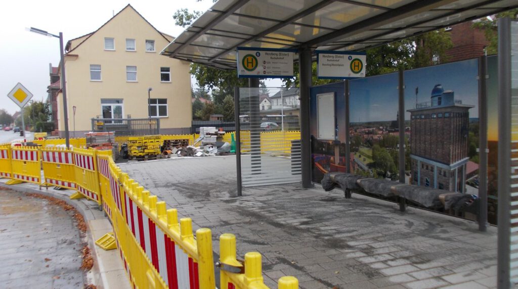 Neuer Busbahnhof in Herzberg geht online