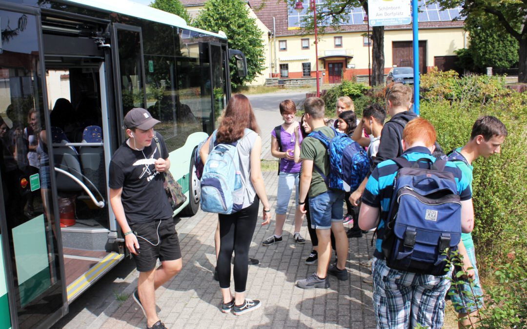 Zum Ausbildungsstart auch an das Thema Mobilität denken – ÖPNV-Tickets ganz einfach online buchen